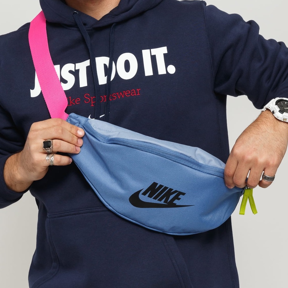 ❗️SOLD❗️Nike Fanny pack